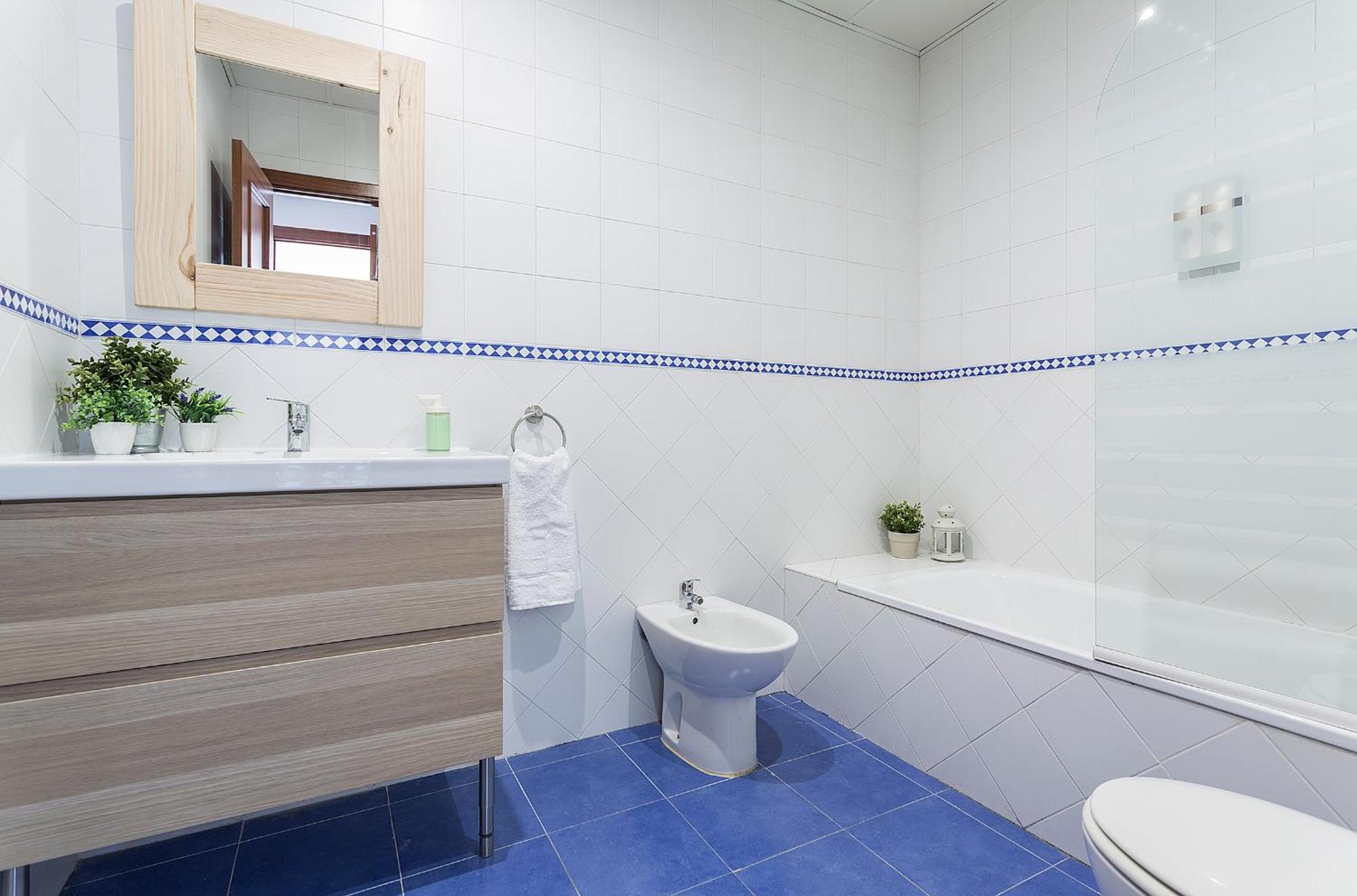 Aticos Lux Sevilla Piscina Parking Bormujos Exteriör bild